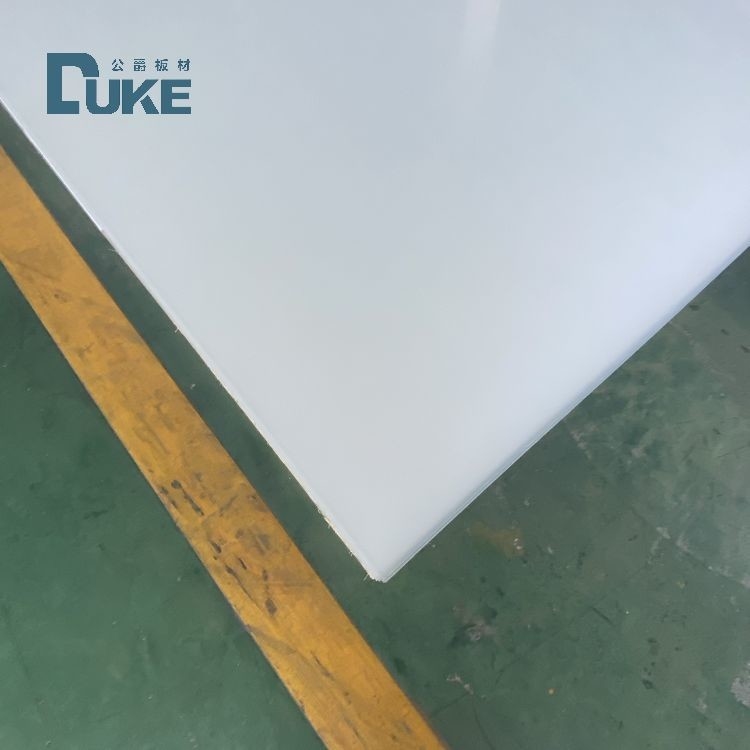 Gıda sınıfı renkli özel düz 1220x2440mm 4mm dökme akrilik yaprak ekran kutusu