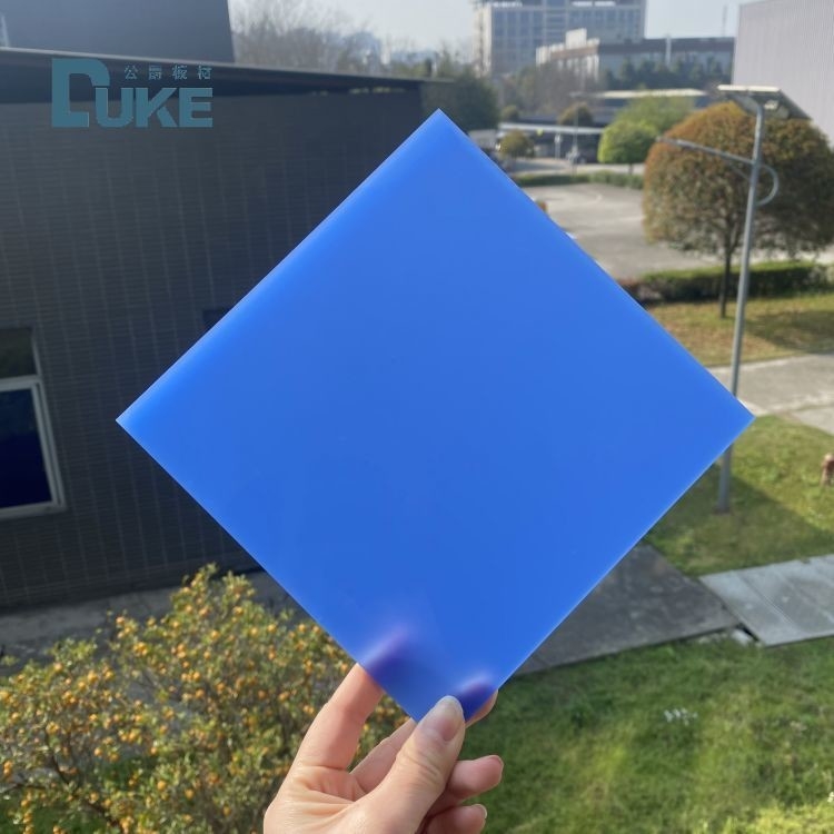 Mavi ve Beyaz Plexiglass Panel Mavi Tabela Renk Değişimi Akrilik Gece Kullanımı İçin